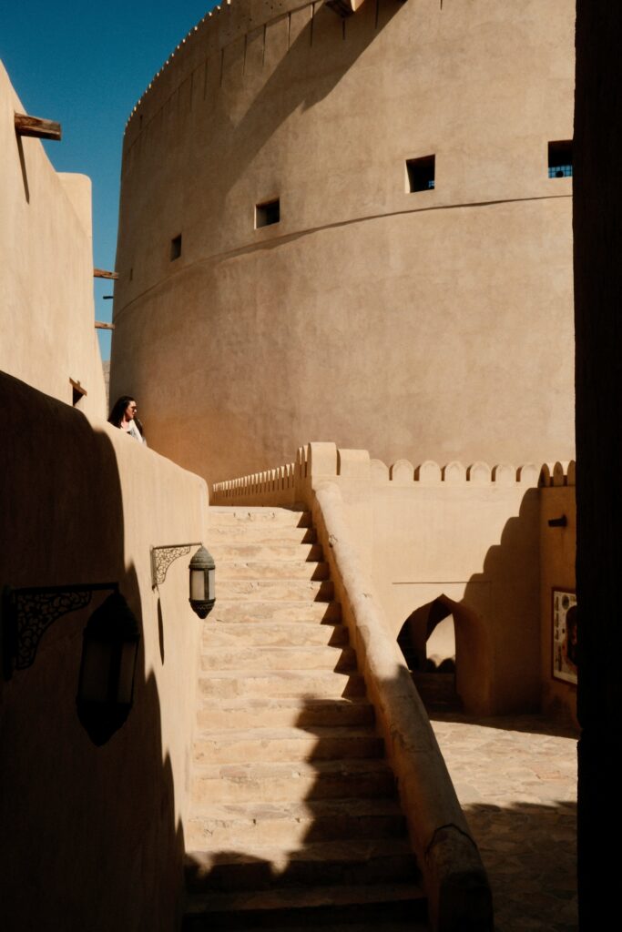 nizwa fort otour قلعة نزوى اوتور