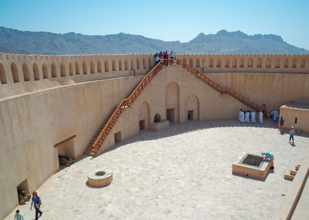 nizwa fort otour قلعة نزوى اوتور 2